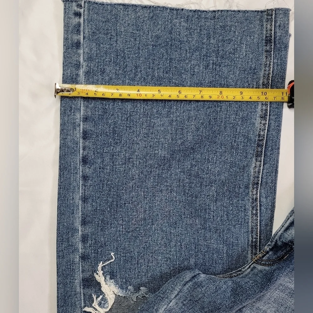 Women's Distressed Blue Jeans